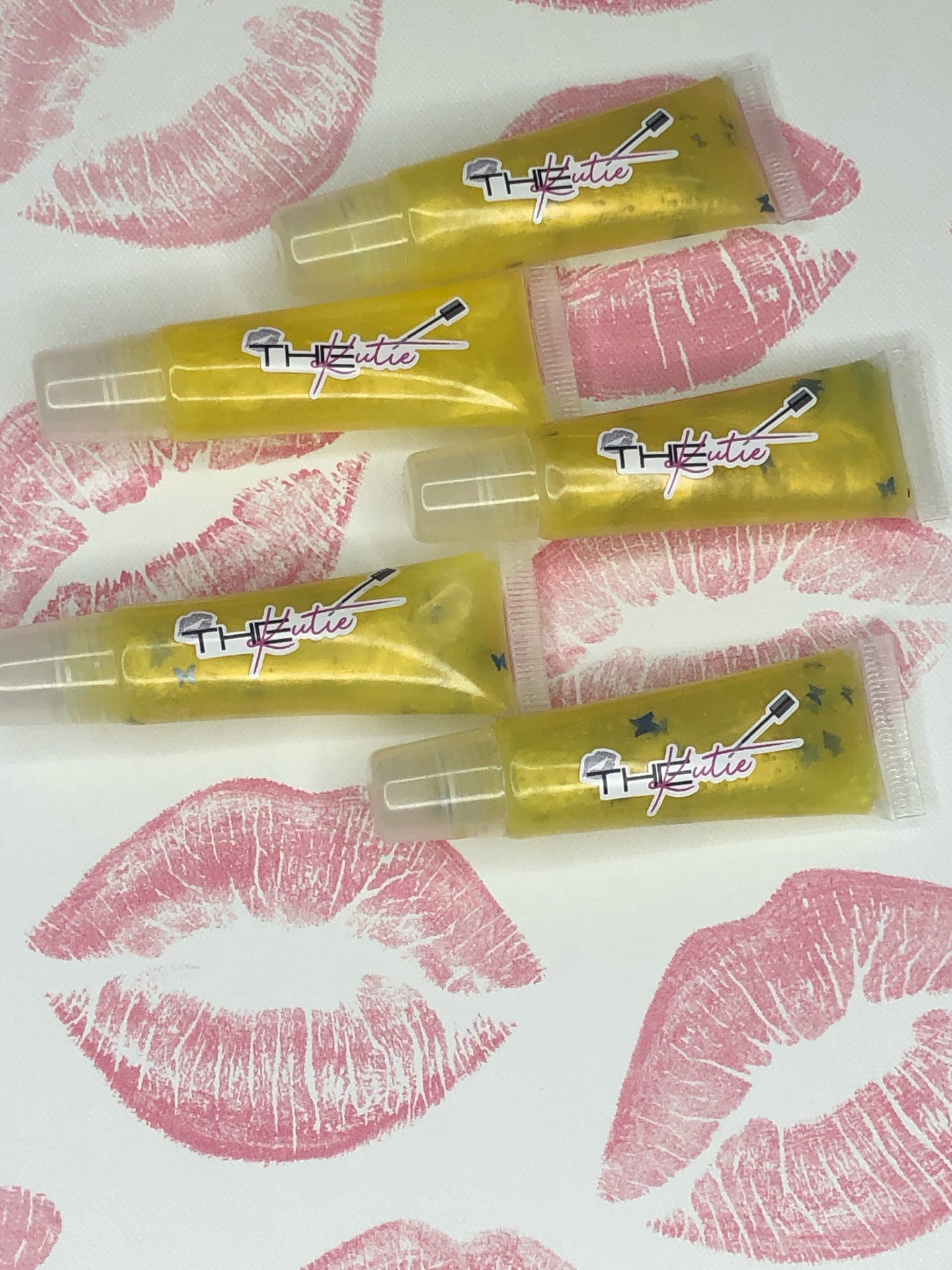 THE BUTTERFLY KISSES KUTIE LIP GLOSS